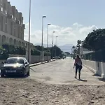 4 Personas, Amplias Terrazas Y 2oo Mt De La Playa Apartamento