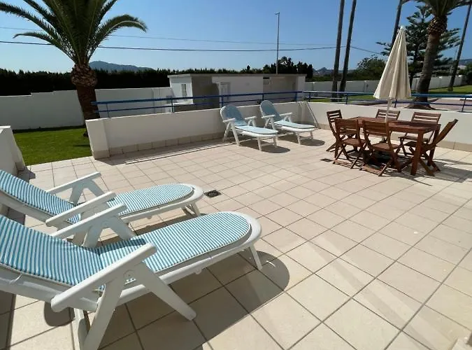 4 Personas, Amplias Terrazas Y 2oo Mt De La Playa Apartman Denia