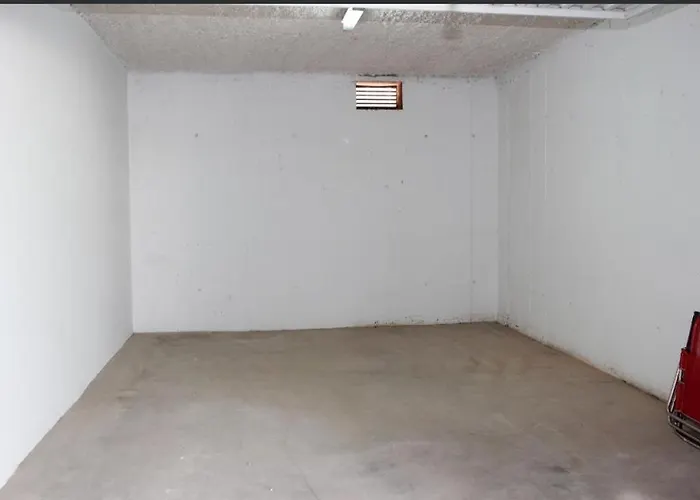 4 Personas, Amplias Terrazas Y 2oo Mt De La Playa *