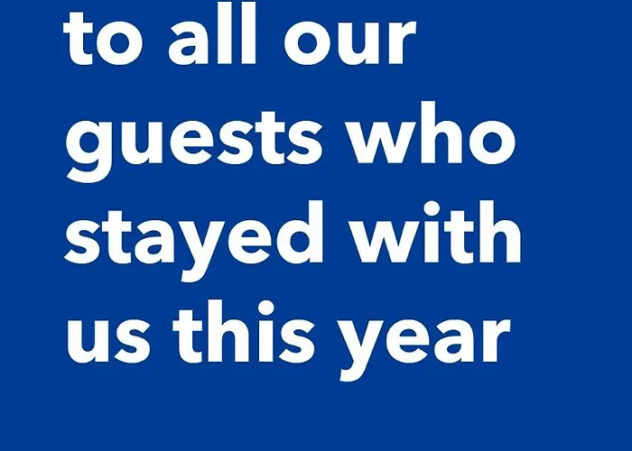 4 Personas, Amplias Terrazas Y 2oo Mt De La Playa * Denia