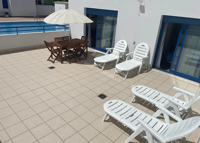 4 Personas, Amplias Terrazas Y 2oo Mt De La Playa * Dénia