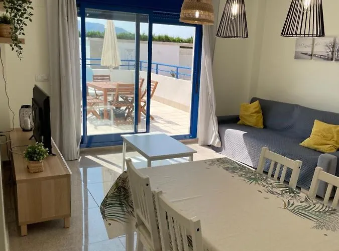 4 Personas, Amplias Terrazas Y 2oo Mt De La Playa Appartement Dénia