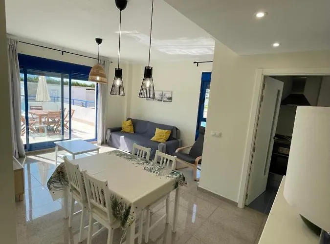 4 Personas, Amplias Terrazas Y 2oo Mt De La Playa Appartement Dénia