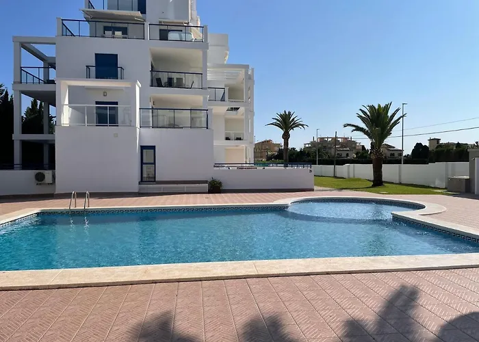 Appartement 4 Personas, Amplias Terrazas Y 2oo Mt De La Playa